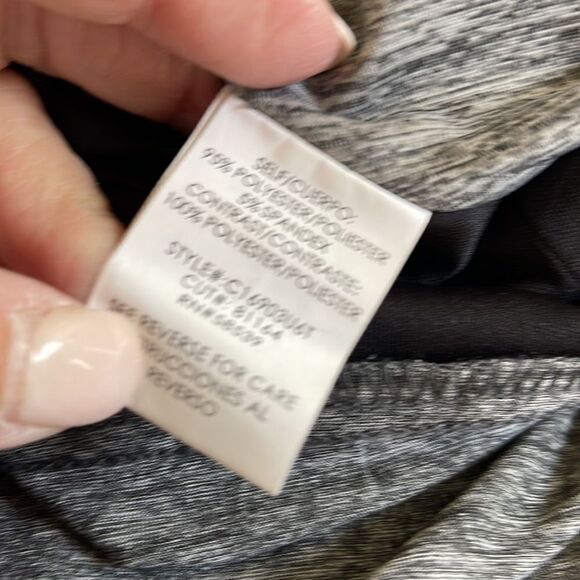 Corey P Sleeveless Dress - Picture 8 of 9